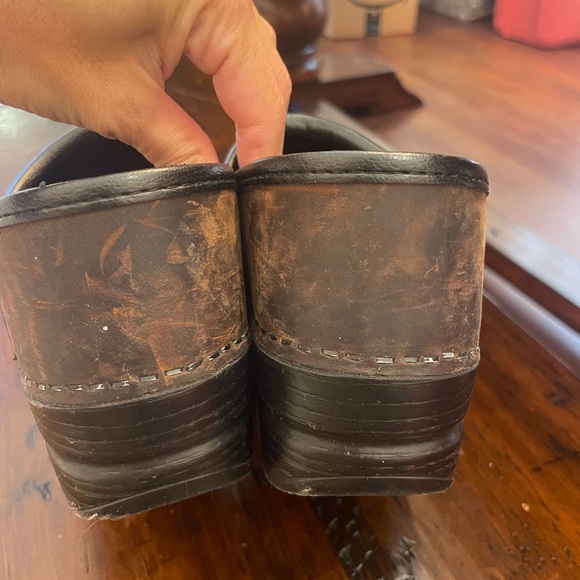 Clogs - Picture 2 of 6